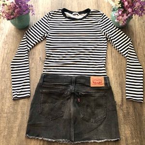 Levi’s Ash Gray Denim Mini Skirt